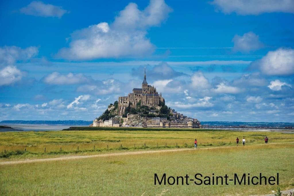 Maison Proche Du Mont Saint Michel Понторсон Екстериор снимка